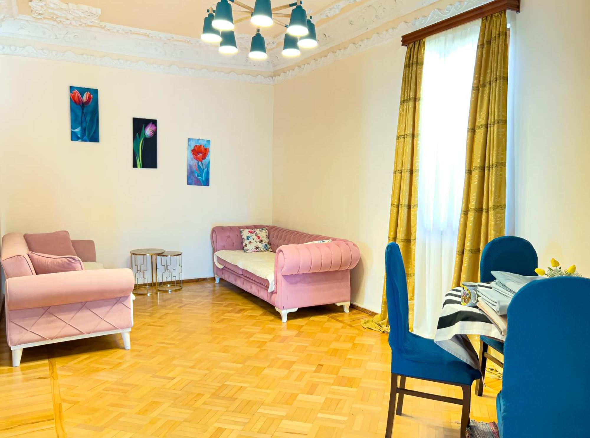 Apartment Deme Кутаиси Екстериор снимка
