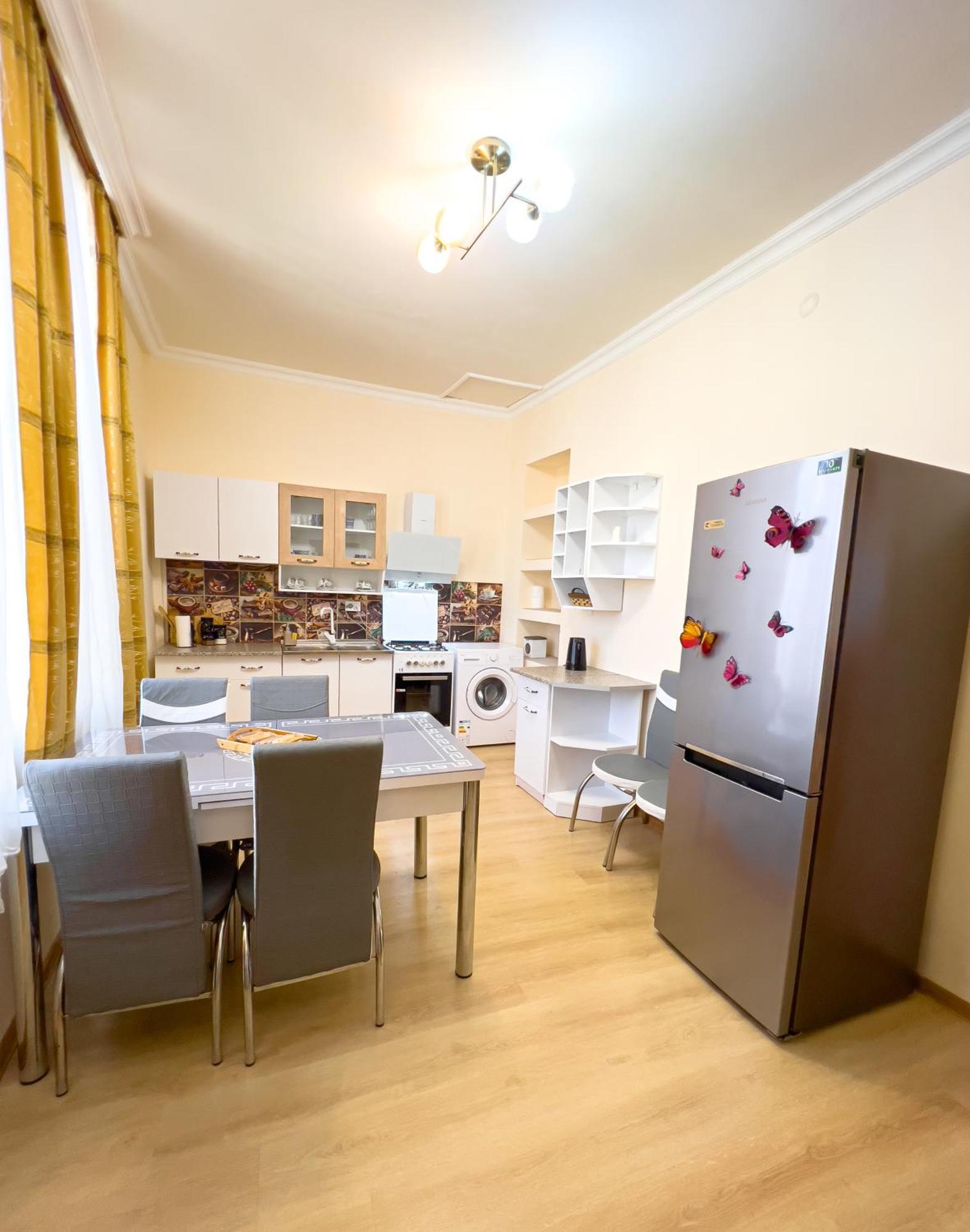Apartment Deme Кутаиси Екстериор снимка