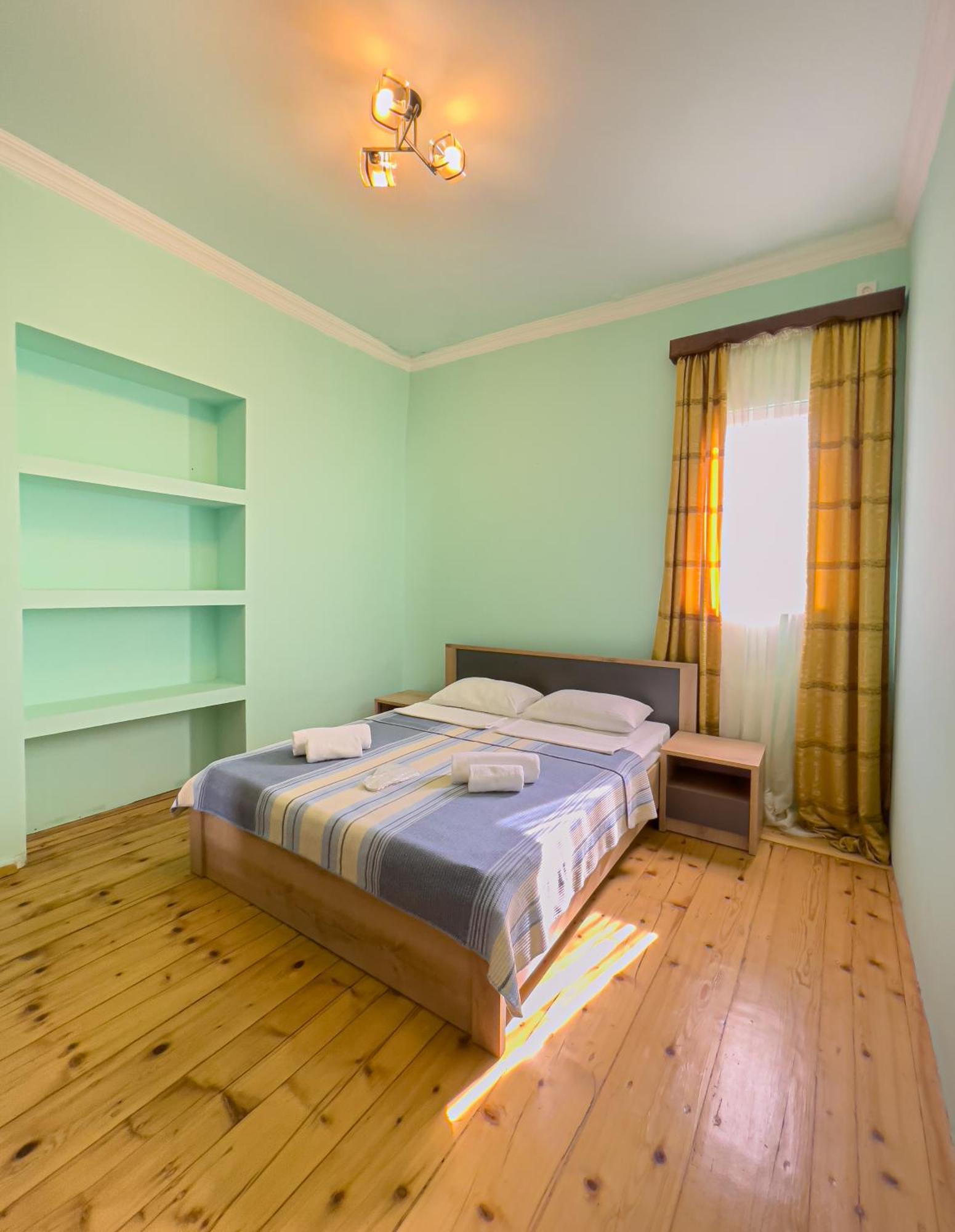 Apartment Deme Кутаиси Екстериор снимка